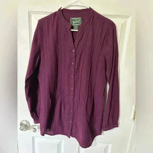 Woolrich Tops - Woolrich Dark Purple Casual button-up blouse. Size Medium. Subtle ribbing/stripe